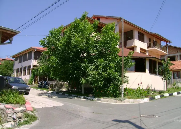 костови Къща за гости Бяла